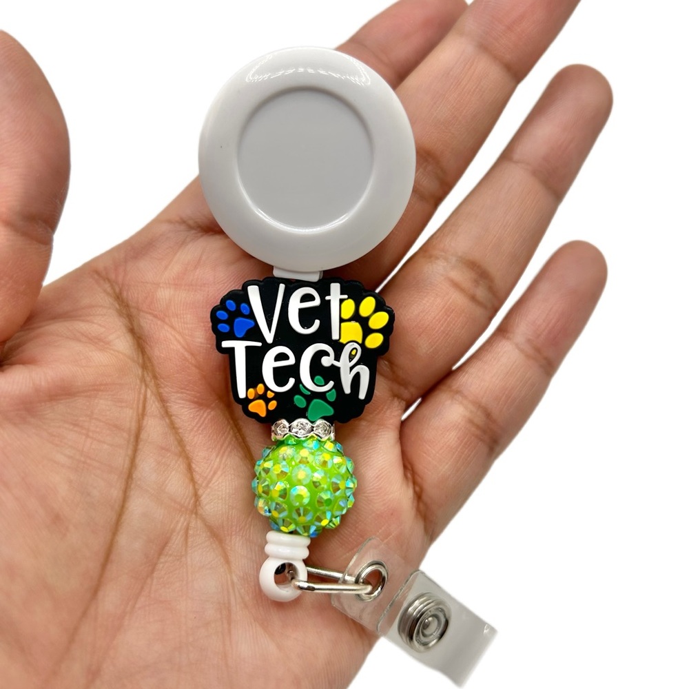 Vet Tech 🐾 Badge Reel